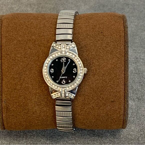 Quartz black silver tone round face stretchy band crystal rhinestone watch🇨🇦 - Picture 1 of 9